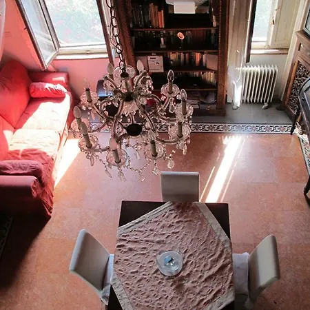 Budget Romance Tower Studio Lari