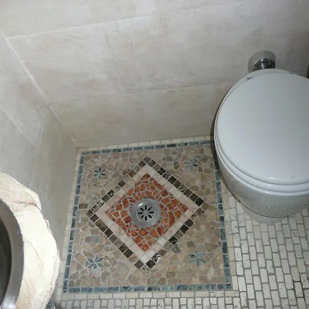 Apartment Budget Romance Tower Studio Lari