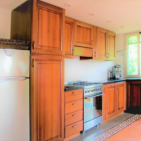 Budget Romance Tower Studio Apartment